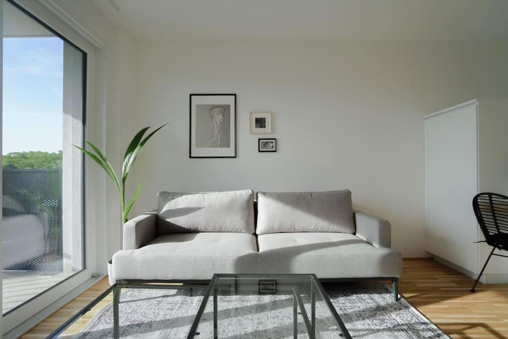 Apartamento With Terrace Near Metro Station And