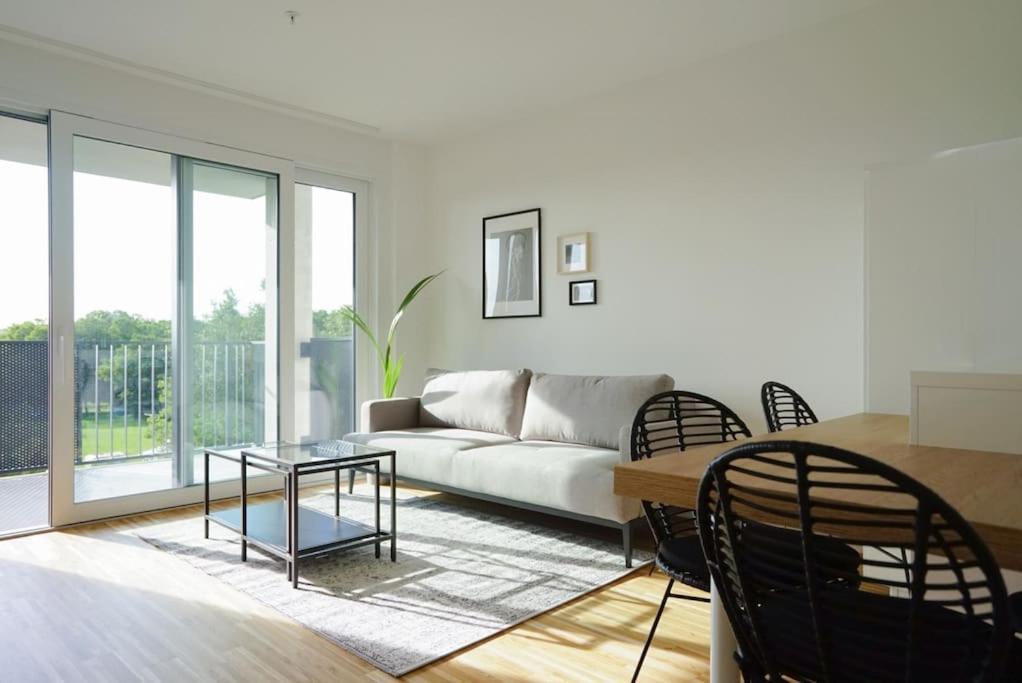 Apartamento With Terrace Near Metro Station And *